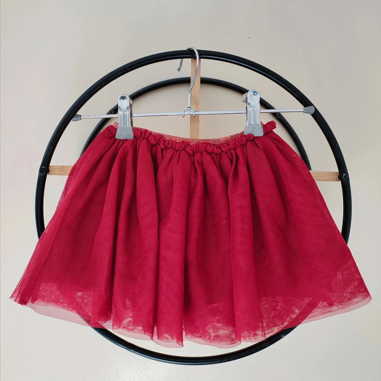 12 mois jupe tulle rouge et doré tape a l'oeil
